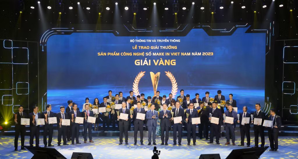 Các giải Vàng của Giải thưởng Sản phẩm công nghệ số Make in Viet Nam 2023 được vinh danh.