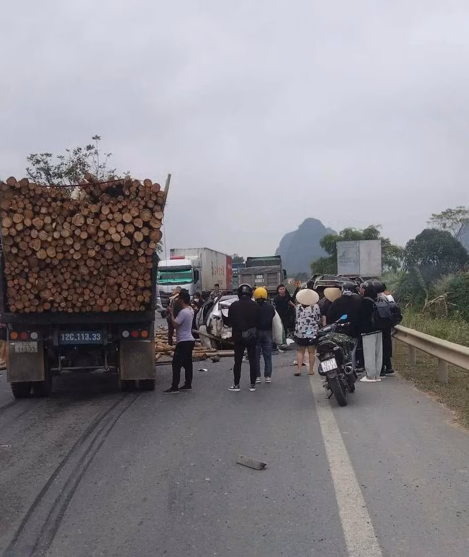 Hiện trường vụ va chạm.