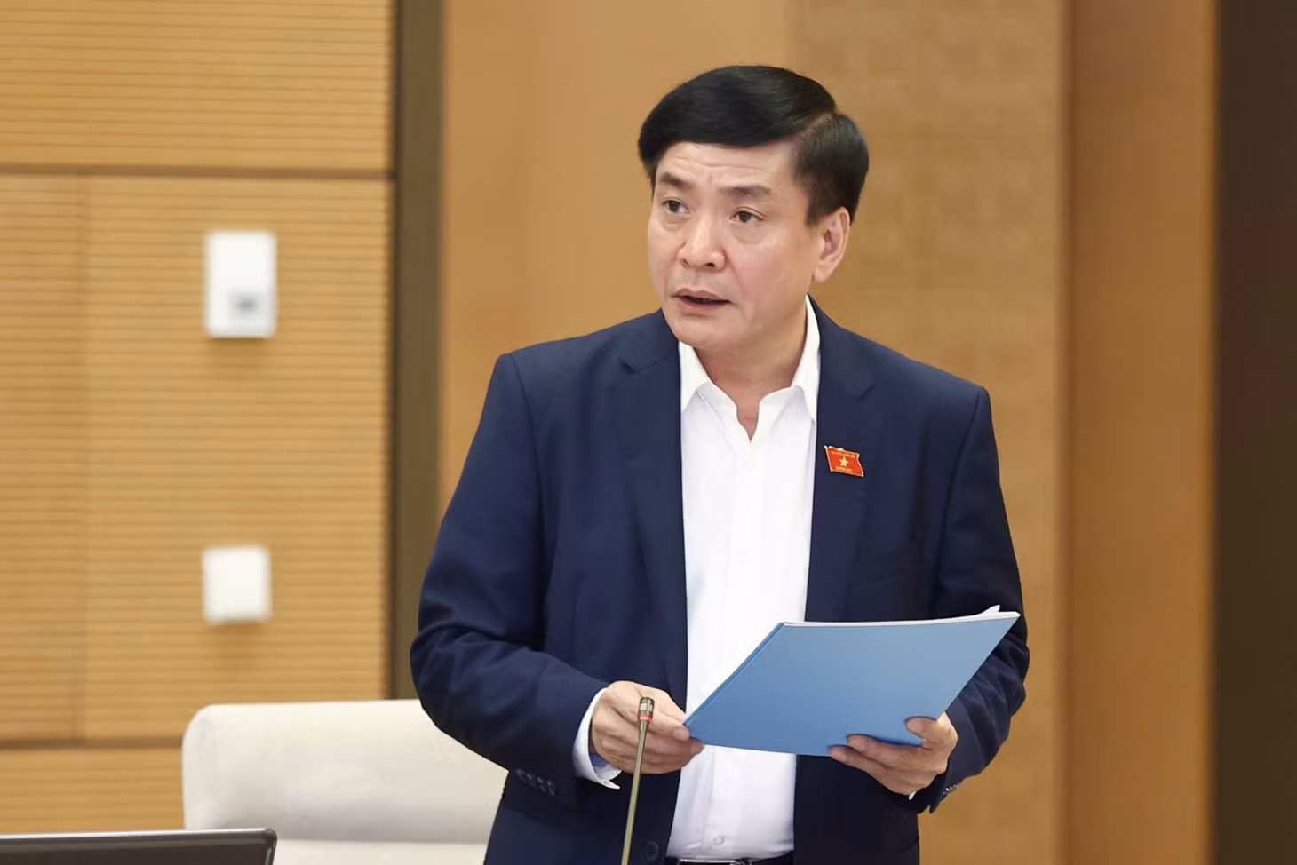 Tổng thư ký Quốc hội, Chủ nhiệm Văn phòng Quốc hội Bùi Văn Cường phát biểu. Ảnh: Doãn Tấn/TTXVN