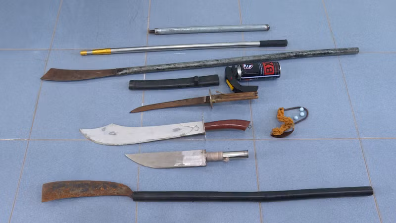 Một số hung khí của các đối tượng trong vụ án.