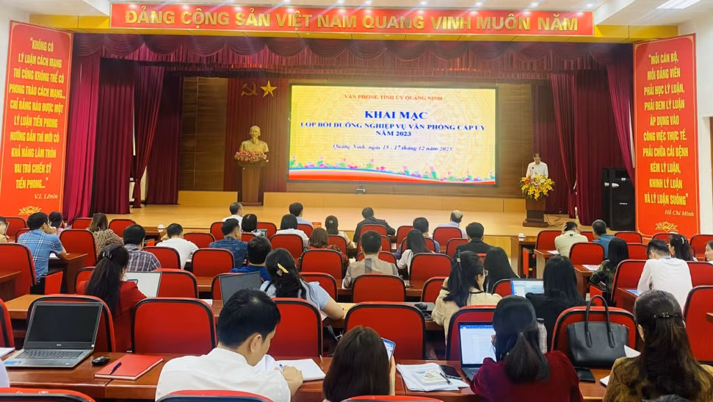 Quang cảnh lễ khai giảng.