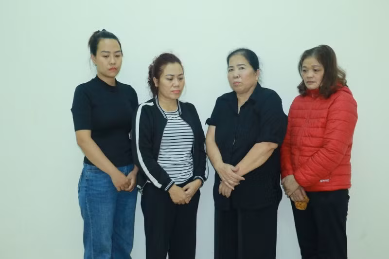 Một số đối tượng trong đường dây đánh bạc bị bắt giữ.