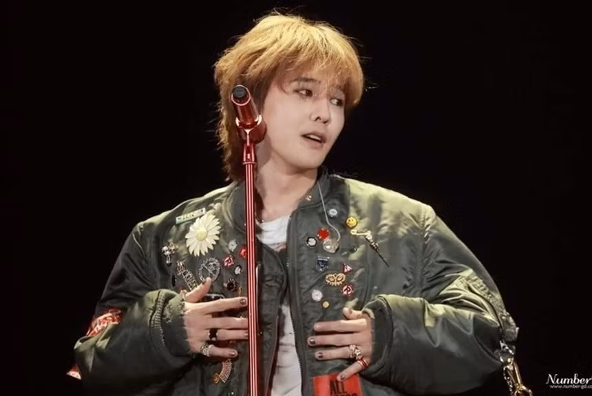 G-Dragon rời YG sau nhiều năm gắn bó. Ảnh: Fansite.