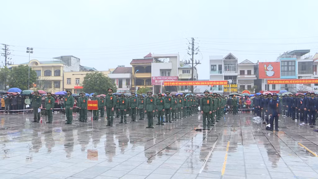 Công dân ưu tú huyện Vân Đồn sẵn sàng thực hiện nghĩa vụ Quân sự và Công an nhân dân