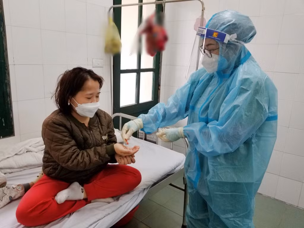 Bệnh nhân mắc Covid-19 điều trị tại TTYT TX Đông Triều.
