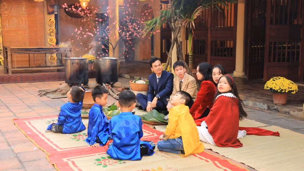 Ngoài hoạt động vãng cảnh, leo lên chùa Đồng... thì nhiều gia đình cũng chọn nghỉ dưỡng tại Làng Nương Yên Tử để tận hưởng sự bình yên.