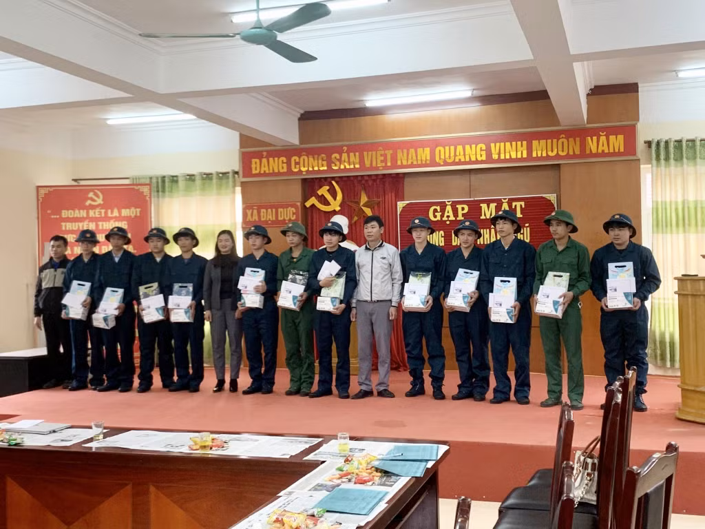 Xã Đại Dực, huyện Tiên Yên tổ chức gặp mặt thanh niên lên đường nhập ngũ năm 2022.