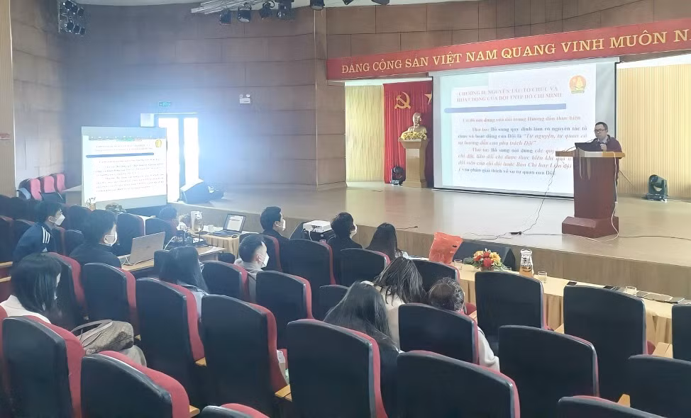 Quang cảnh hội nghị.