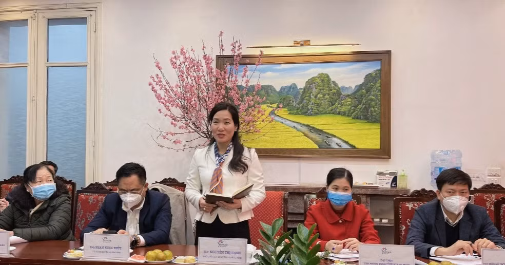 Đồng chí Nguyễn Thị Hạnh, Phó Chủ tịch UBND tỉnh phát biểu tại buổi làm việc.