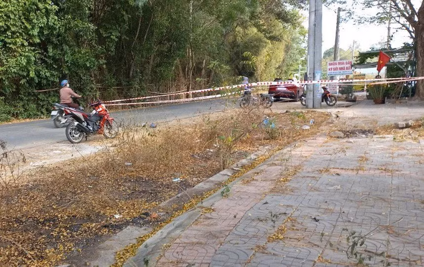 Hiện trường vụ chồng chém vợ trọng thương ở TP Bà Rịa. Ảnh: K.Q.