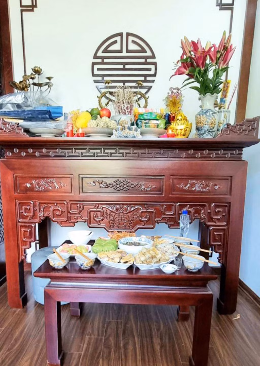 Mâm cơm cúng Rằm tháng 7 được nhiều gia đình chuẩn bị kỹ lưỡng.