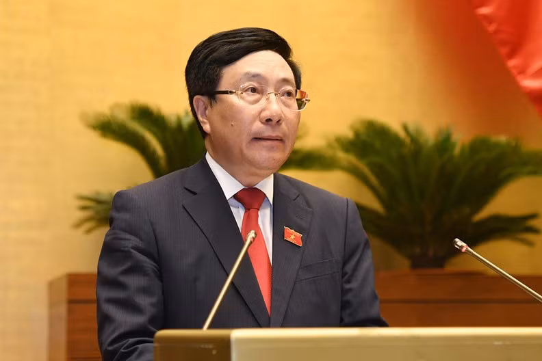 Phó Thủ tướng Phạm Bình Minh thay mặt Chính phủ chủ trì xét duyệt hồ sơ đề nghị đặc xá trong trường hợp đặc biệt - Ảnh: VGP