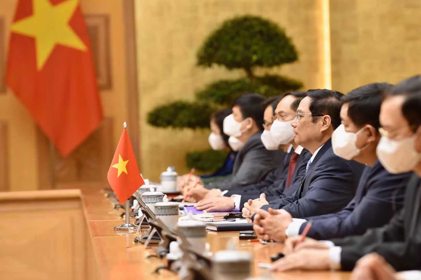 Thủ tướng Phạm Minh Chính bày tỏ vui mừng về những bước phát triển tích cực của quan hệ song phương Việt Nam-Hoa Kỳ, gửi lời cảm ơn chân thành tới Chính phủ và nhân dân Hoa Kỳ đã hỗ trợ vaccine và trang thiết bị y tế cho Việt Nam để ứng phó với đại dịch COVID-19 - Ảnh: VGP/Nhật Bắc