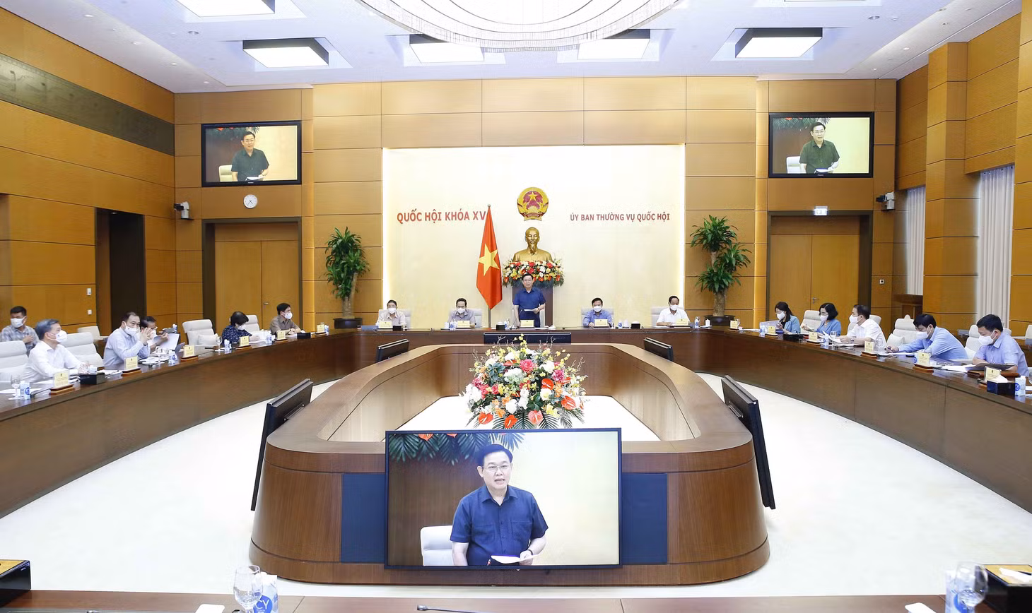 Toàn cảnh cuộc họp. Ảnh: VGP/Nguyễn Hoàng Toàn cảnh cuộc họp. Ảnh: VGP/Nguyễn Hoàng