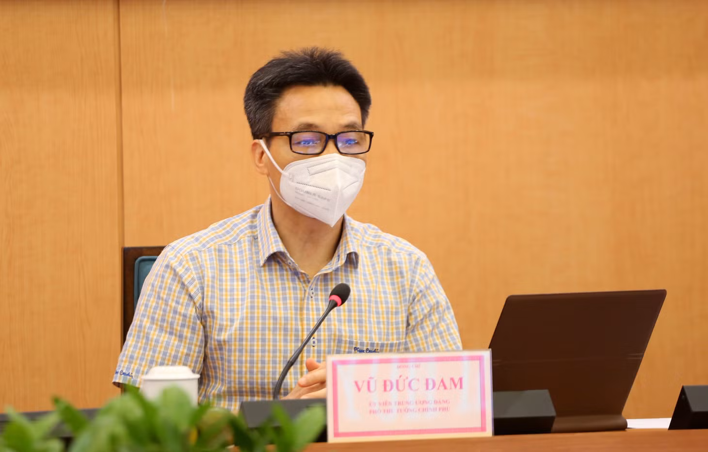 Phó Thủ tướng Vũ Đức Đam: Hà Nội phải sẵn sàng mọi tình huống, không để bị động, bất ngờ. Ảnh: VGP/Đình Nam