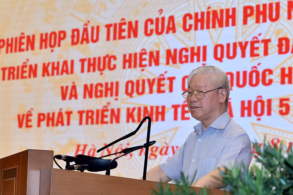 Tại phiên họp, Tổng Bí thư Nguyễn Phú Trọng dành một lượng lớn thời gian phát biểu để phân tích, làm rõ 4 vấn đề lớn về kinh tế, xã hội, quốc phòng, an ninh, xây dựng bộ máy. Ảnh: VGP/Nhật Bắc Tại phiên họp, Tổng Bí thư Nguyễn Phú Trọng dành một lượng lớn thời gian phát biểu để phân tích, làm rõ 4 vấn đề lớn về kinh tế, xã hội, quốc phòng, an ninh, xây dựng bộ máy. Ảnh: VGP/Nhật Bắc