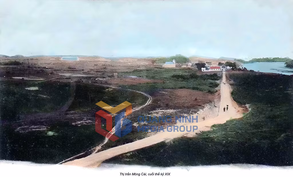 Thị trấn Móng Cái cuối thế kỷ XX. Ảnh: Tư liệu