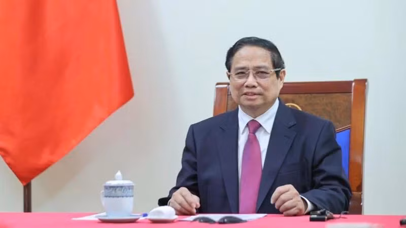 Thủ tướng Chính phủ tại cuộc điện đàm (Ảnh: TRẦN HẢI).