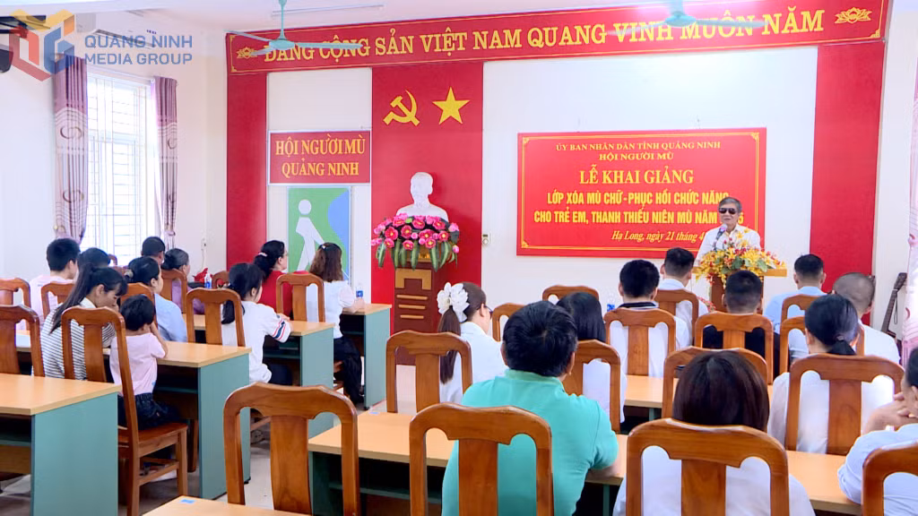 Quang cảnh lễ khai giảng.