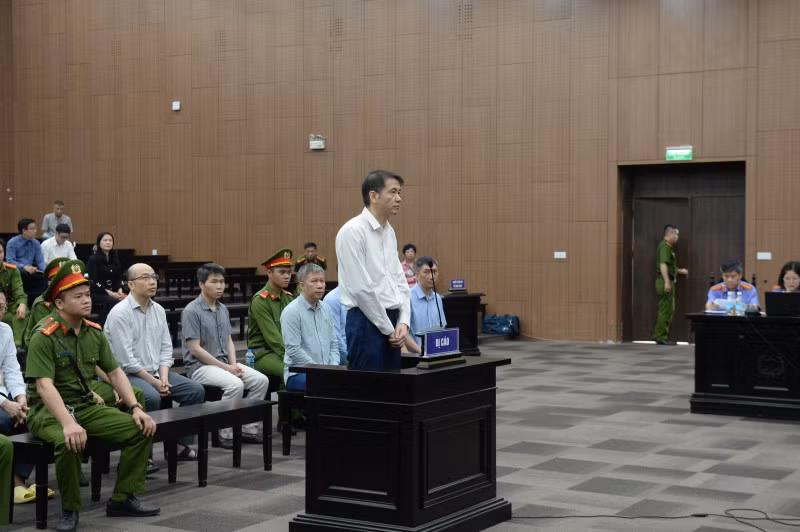Bị cáo Phương Hoàng Kim.