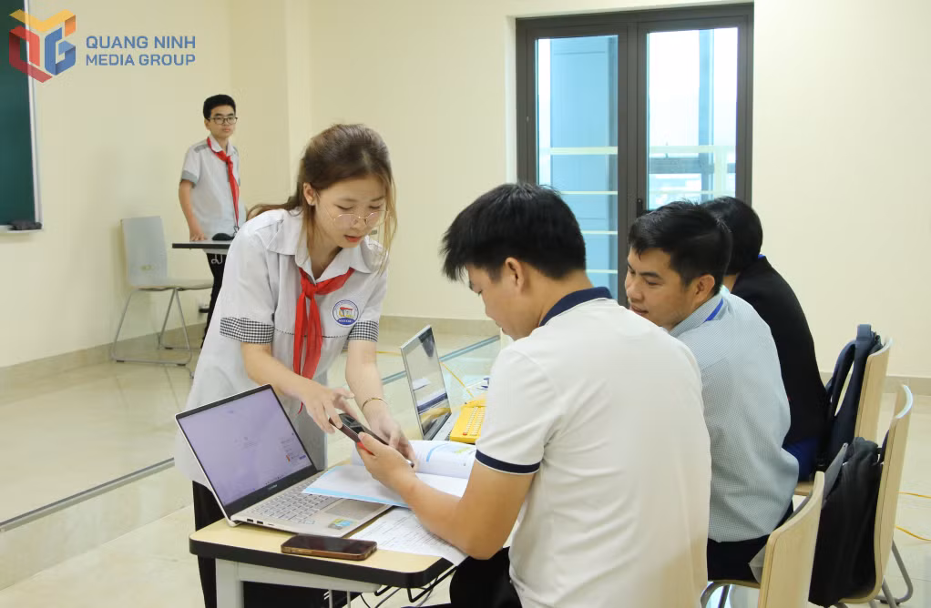 Thí sinh tham gia bảng thi 