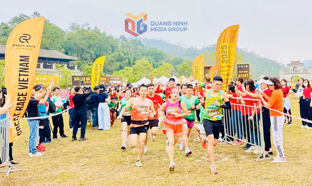 Các VĐV xuất phát.