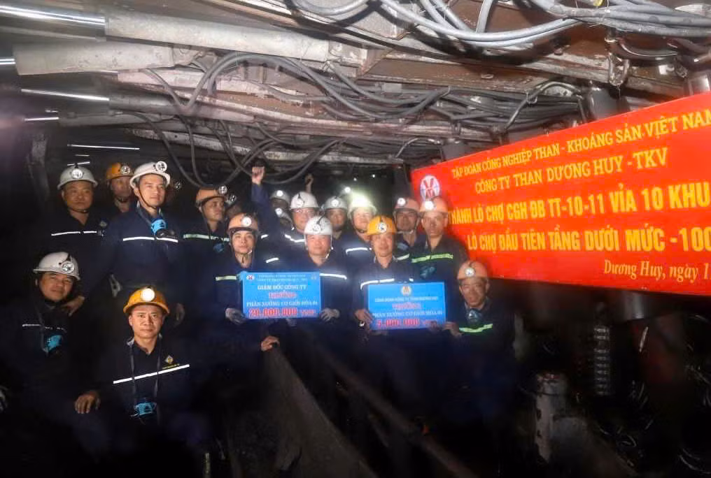 Cuối năm 2024, Công ty Than Dương Huy đưa lò chợ CGHĐB TT-10-11/Vỉa 10 Khu Trung tâm vào hoạt động giúp đơn vị mở rộng diện sản xuất, tăng sản lượng khai thác.