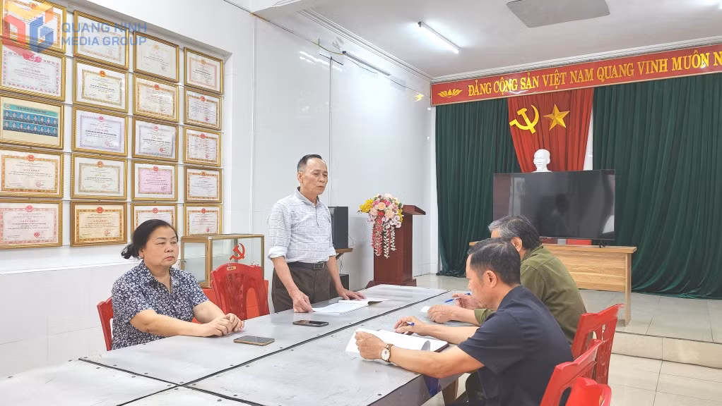 Tổ hòa giải khu phố Phan Đình Phùng, phường Cẩm Tây (TP Cẩm Phả) họp triển khai công việc. 