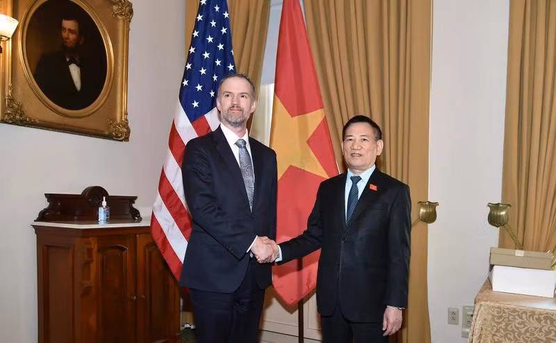Phó Thủ tướng Chính phủ Hồ Đức Phớc và Đại diện Thương mại Hoa Kỳ Jamieson Greer. (Ảnh: VGP/Trần Mạnh)