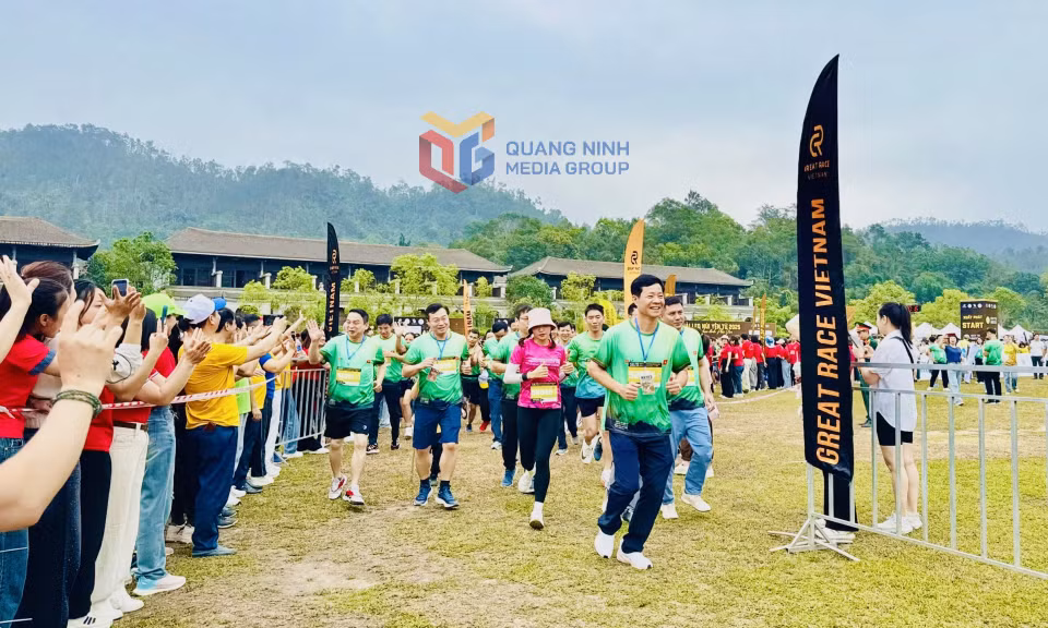 Gần 5.000 VĐV tham gia Giải leo núi Yên Tử năm 2025. 