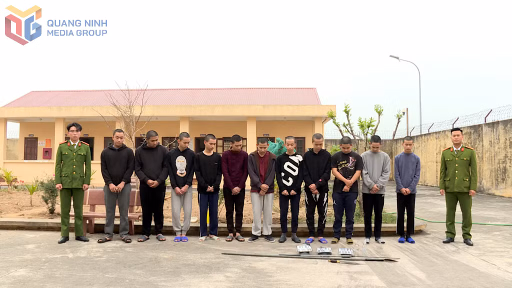 Trong số đối tượng bị Công an tỉnh bắt giữ, xử lý trong các vụ việc liên quan đến vi phạm về vú khí, 65% đối tượng là thanh thiếu niên, học sinh phổ thông.