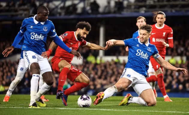 Tuần trước, trận Everton và Liverpool bị hoãn.