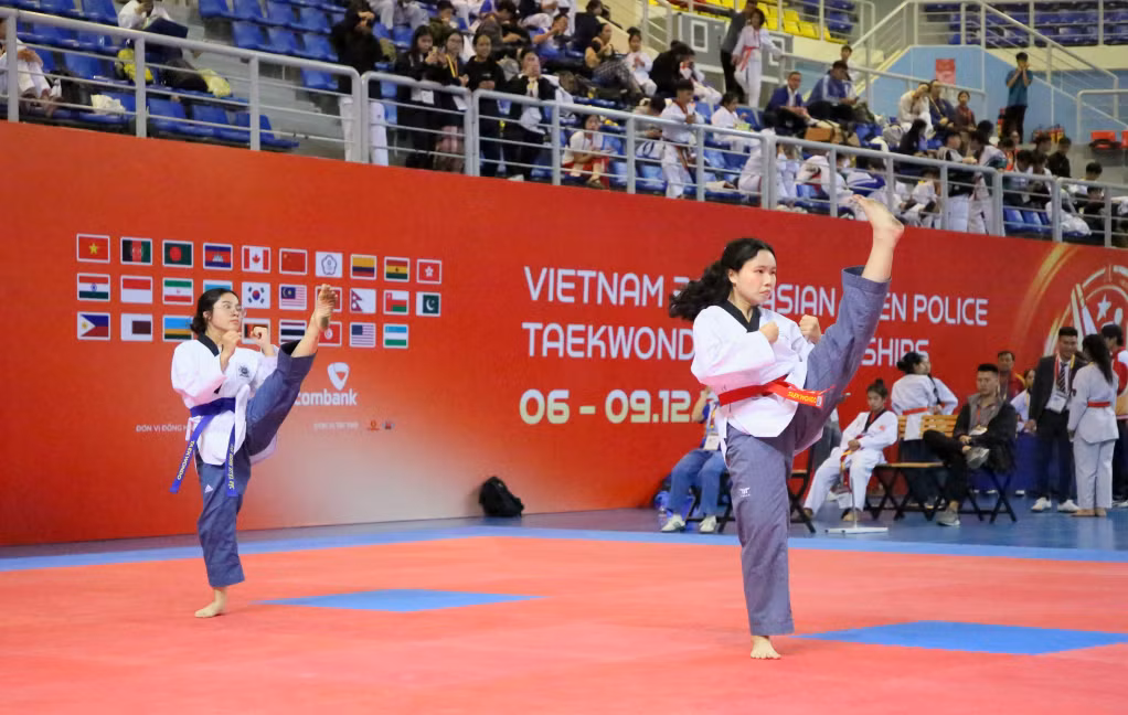 Ở nội dung thi quyền, tuy không tạo nên không khí sôi động như ở nội dung đối kháng nhưng các phần thi vẫn có sự hấp dẫn riêng.