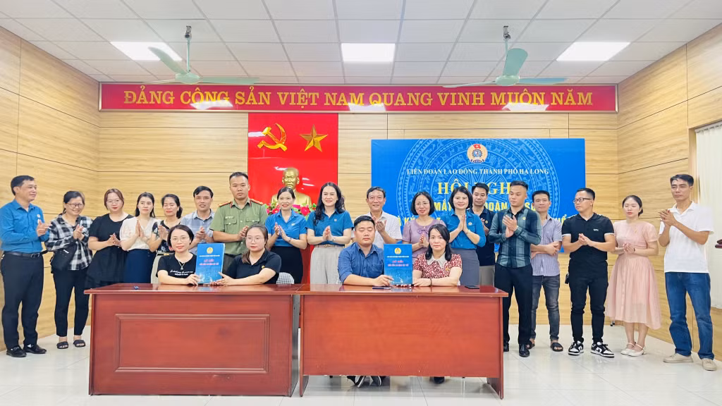 Các đơn vị ký kết thỏa ước lao động tập thể mới.