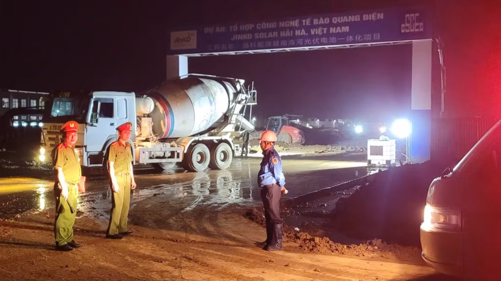 Công an huyện Hải Hà tuần tra đảm bảo ANTT tại KCN-Cảng biển Hải Hà