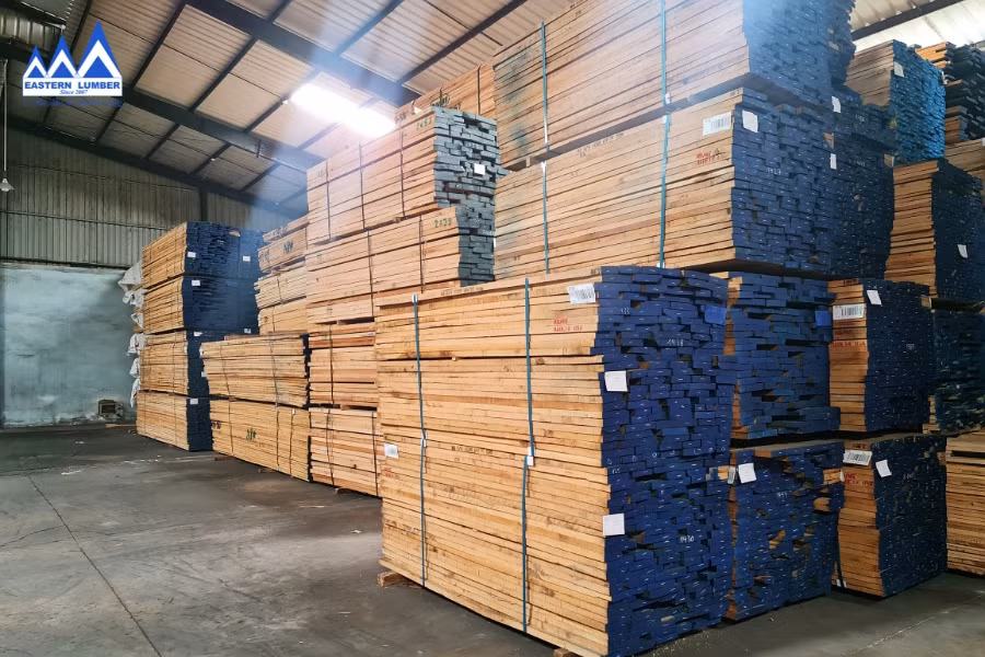 Giá gỗ xẻ chịu ảnh hưởng bởi những biến động của thị trường gỗ