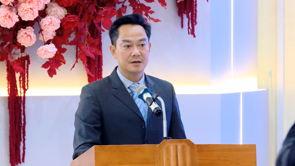 Đồng chí Phan Thanh Nghị, Phó Giám đốc Sở NN&PTNT phát biểu chỉ đạo tại hội nghị.