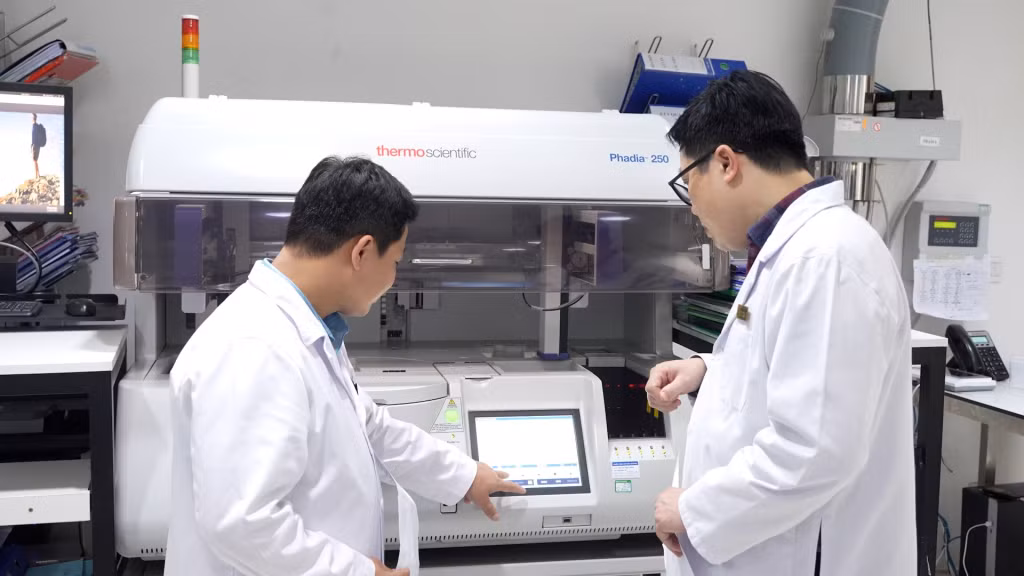 Vinmec sở hữu công nghệ hiện đại bậc nhất Việt Nam cùng đội ngũ chuyên gia, bác sĩ hàng đầu
