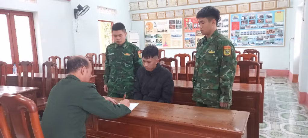 Đối tượng Phạm Văn Hào tại cơ quan chức năng.