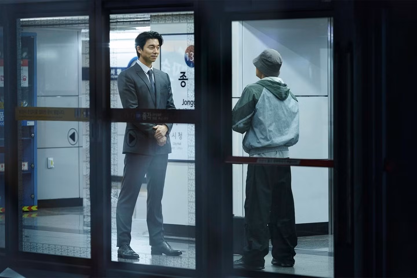 Nhân vật của Gong Yoo được khai thác sâu hơn trong phần hai.