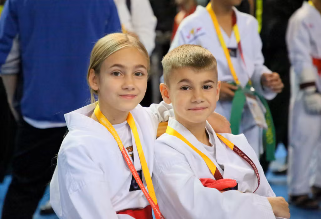 Cặp chị em sinh đôi Gemma Pagano và Salvatore Giuseppe Pagano được bố mẹ đưa sang Việt Nam để thi đấu Taekwondo. Điều các em ấn tượng nhất với Việt Nam và Quảng Ninh là sự thân thiện, mến khách của các cô bác Ban Tổ chức, các anh chị tình nguyện viên và những món ăn vặt hết sức ngon miệng và thú vị.