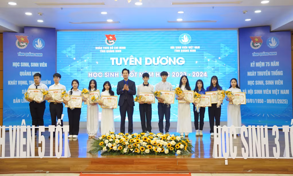 25 “Học sinh 3 tốt” được tuyên dương trong dịp này.