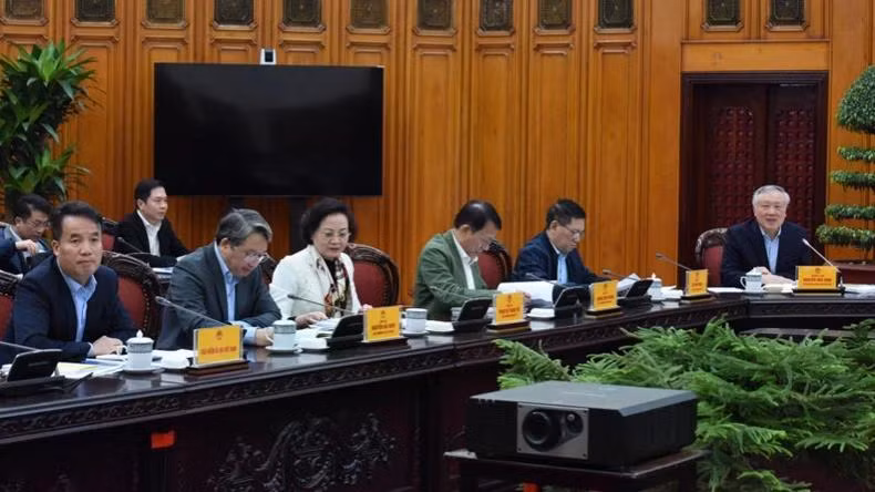 Các thành viên Ban Chỉ đạo của Chính phủ tại phiên họp. (Ảnh: TRẦN HẢI)