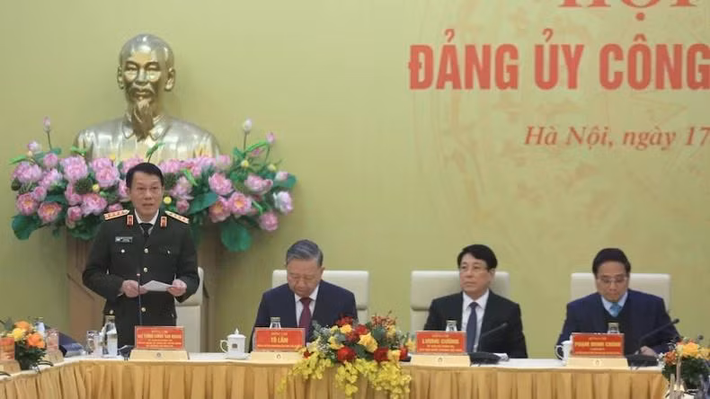 Bộ trưởng Lương Tam Quang tiếp thu những ý kiến chỉ đạo của các đồng chí lãnh đạo Đảng, Nhà nước.