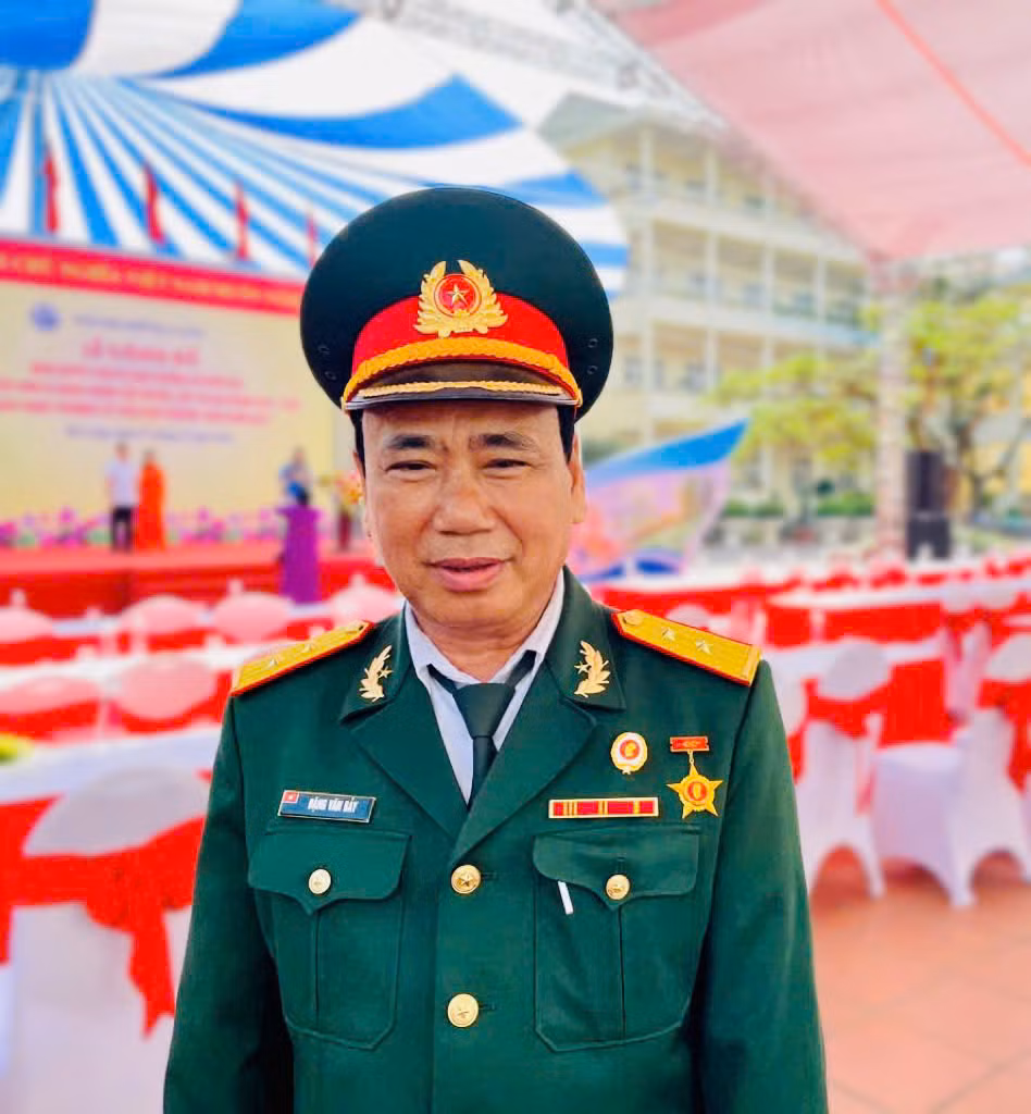 “Tinh gọn tổ chức bộ máy của cả hệ thống chính trị là chủ trương đúng đắn, hợp lòng dân” ảnh 6
