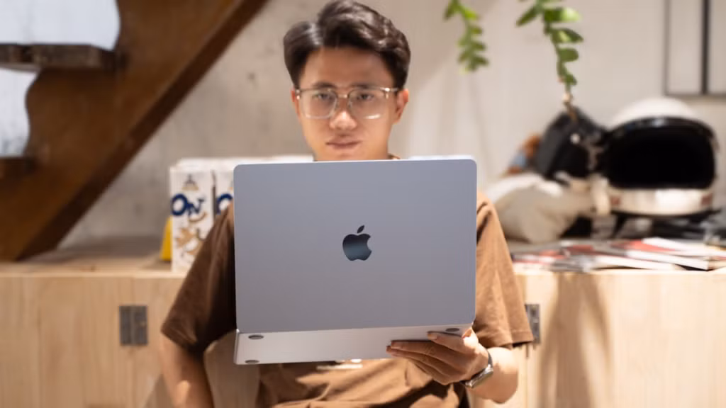 Đánh giá MacBook Air M4 sức mạnh tiềm năng trong thiết kế mỏng nhẹ ảnh 1 Đánh giá MacBook Air M4 sức mạnh tiềm năng trong thiết kế mỏng nhẹ ảnh 1