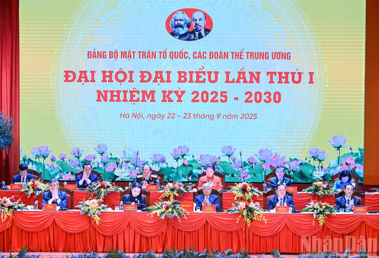 Đoàn Chủ tịch Đại hội đại biểu Đảng bộ Mặt trận Tổ quốc, các đoàn thể Trung ương lần thứ nhất, nhiệm kỳ 2025-2030.