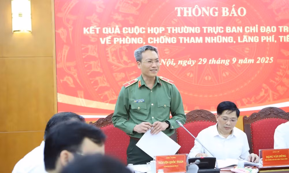 Thiếu tướng Nguyễn Quốc Toản - Chánh Văn phòng Bộ Công an - đã thông tin liên quan tới vụ án xảy ra tại cơ sở 2 Bệnh viện Bạch Mai và Bệnh viện Việt Đức. Ảnh: Trần Vương