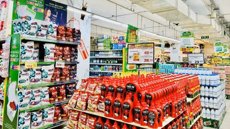 Chỉ số giá tiêu dùng (CPI) tháng 8/2025 tăng 0,05% so với tháng trước chủ yếu do giá nhà ở thuê và ăn uống ngoài gia đình tăng. (Ảnh: HNV)