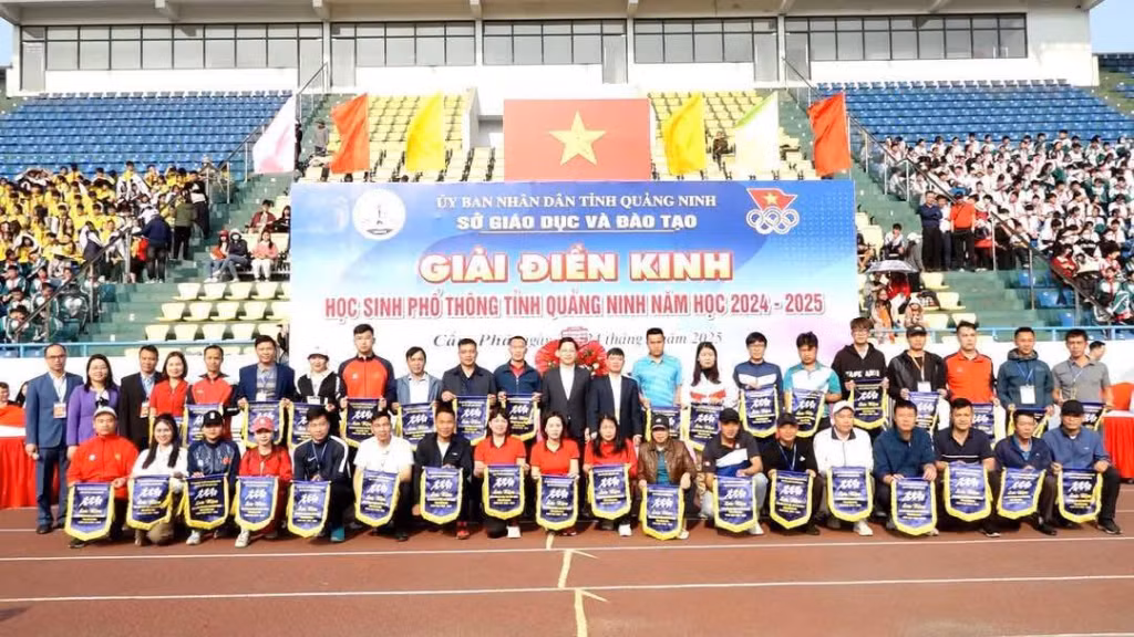 Trường THPT Hải Đảo tham gia giải điền kinh học sinh phổ thông tỉnh Quảng Ninh năm học 2024-2025.